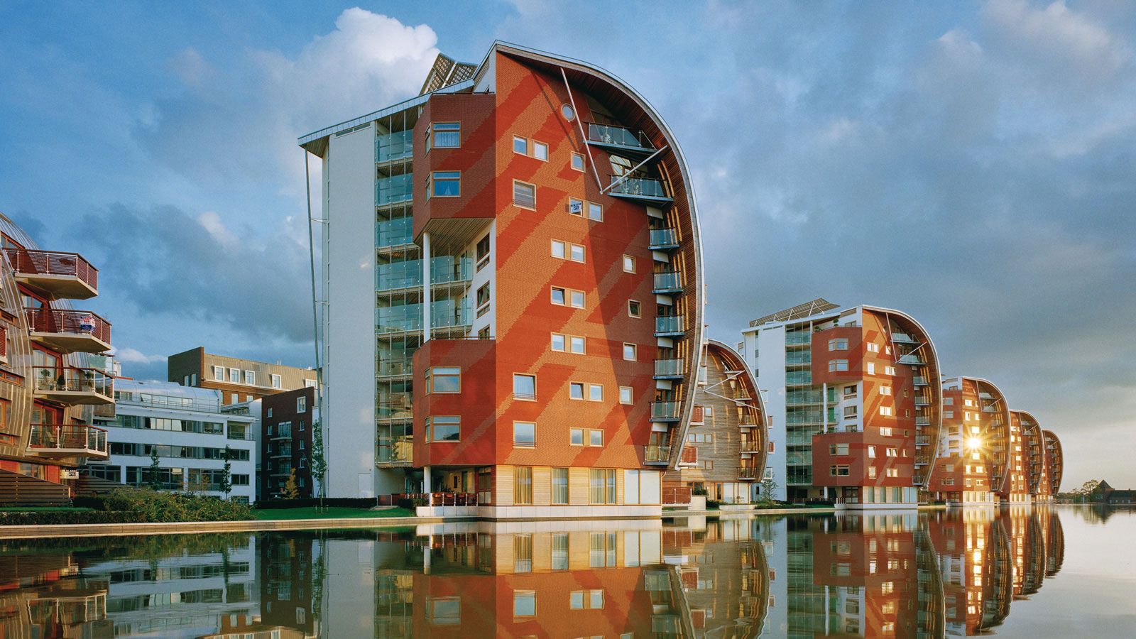 Den Bosch, Paleiskwartier and station area
