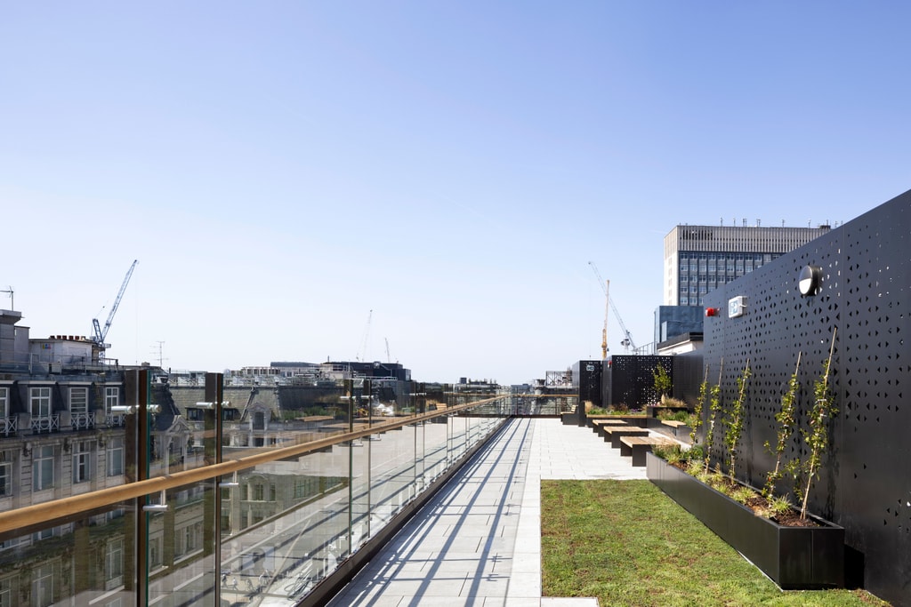 214 Oxford Street Building Exterior Roof Garden