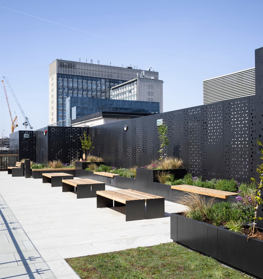 214 Oxford Street Building Exterior Roof Garden
