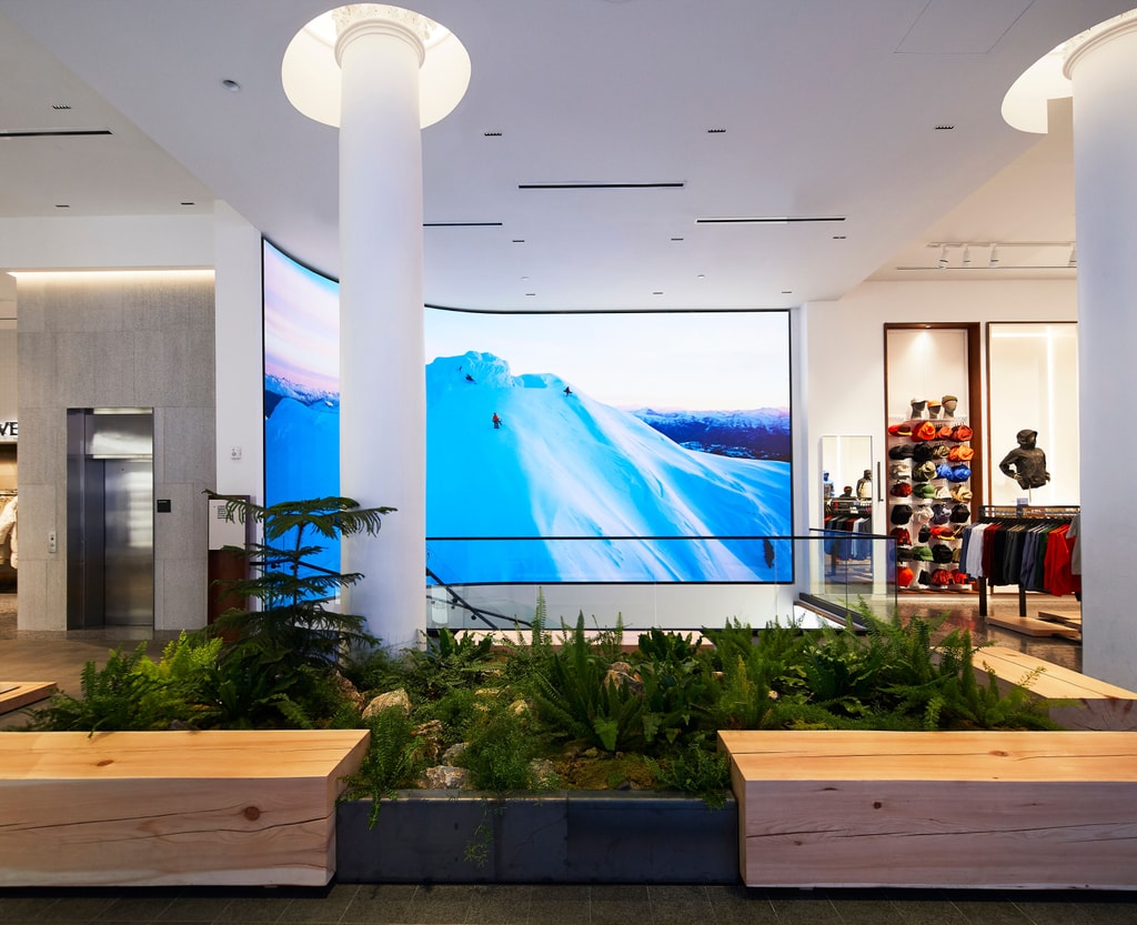 ArcTeryx Broadway Alpha Store