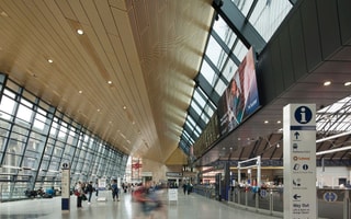 Glasgow Queen Street Station exterior 02
