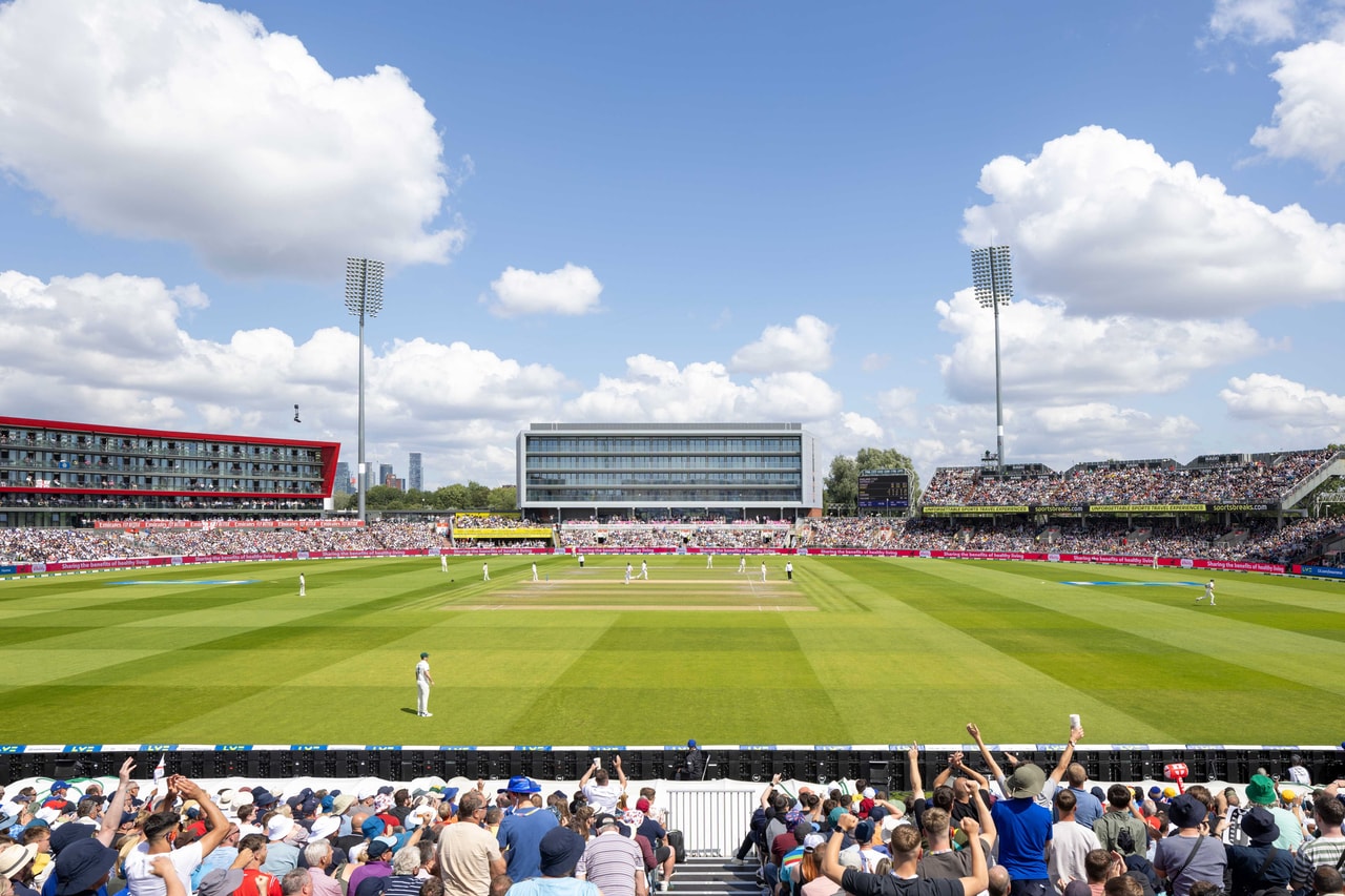 Lancashire-County-Cricket-Club-2