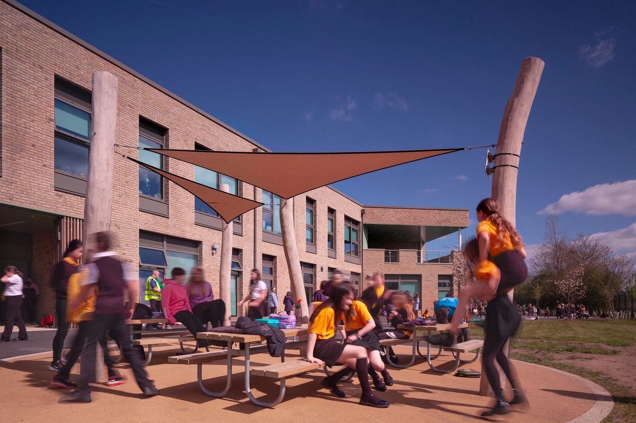 Neilston Learning Campus Exterior Image