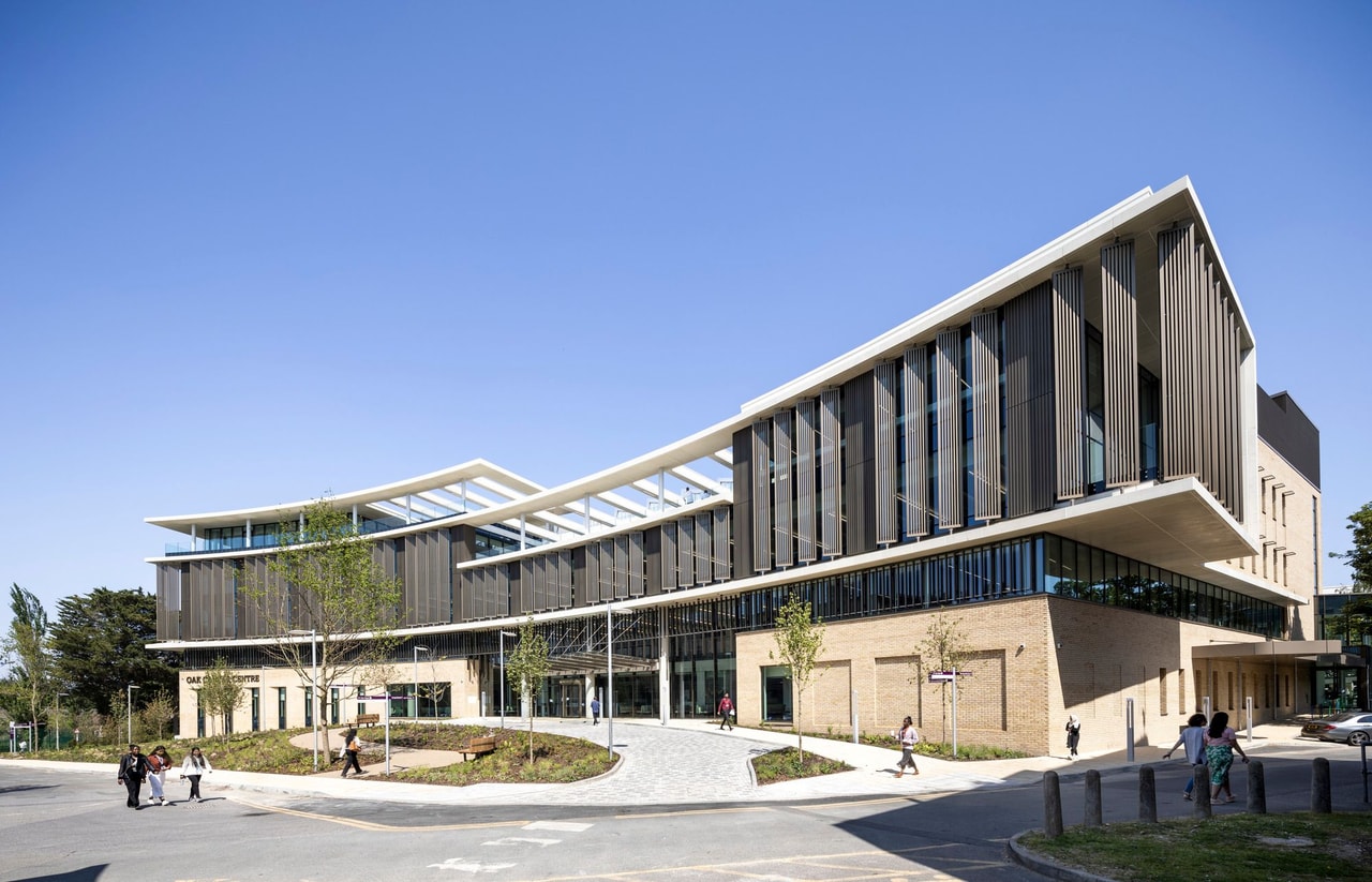 Oak Cancer Centre Entrance
