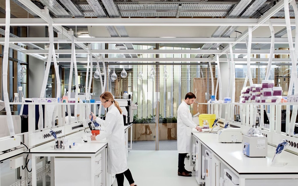 Science Lab Astra Zeneca