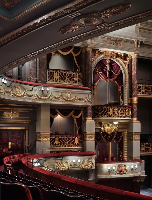 Theatre Royal Drury Lane Interior Left had side seats