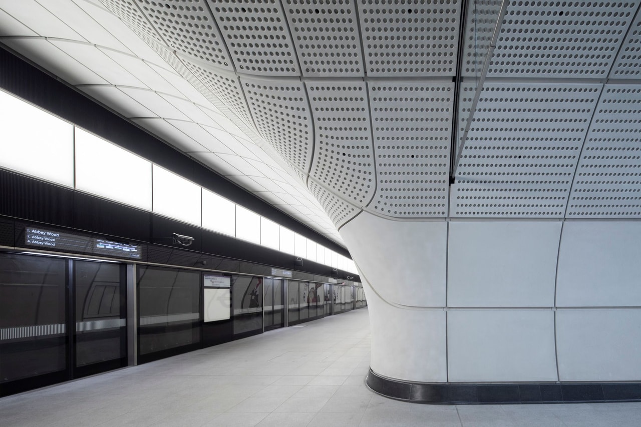 Whitechapel Station Lizzie line