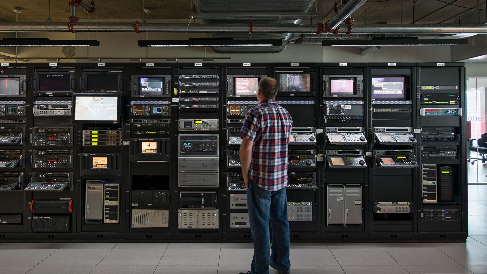 Company 3 Deluxe interior